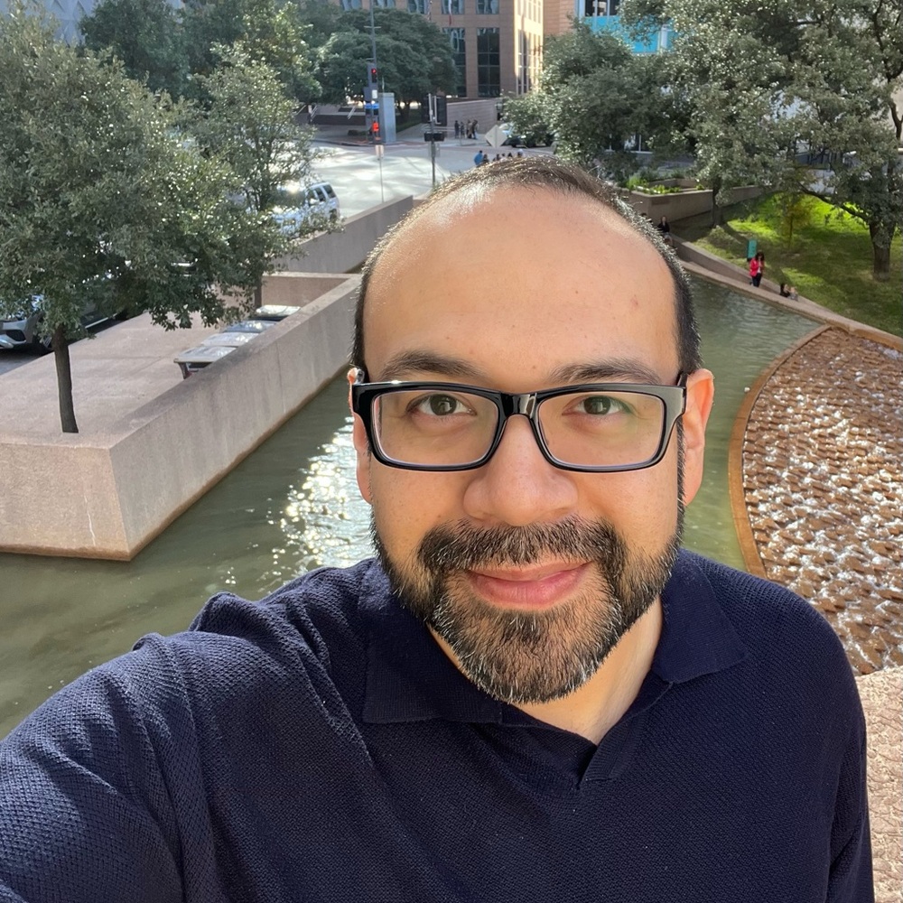 Meet your Posher, Carlos